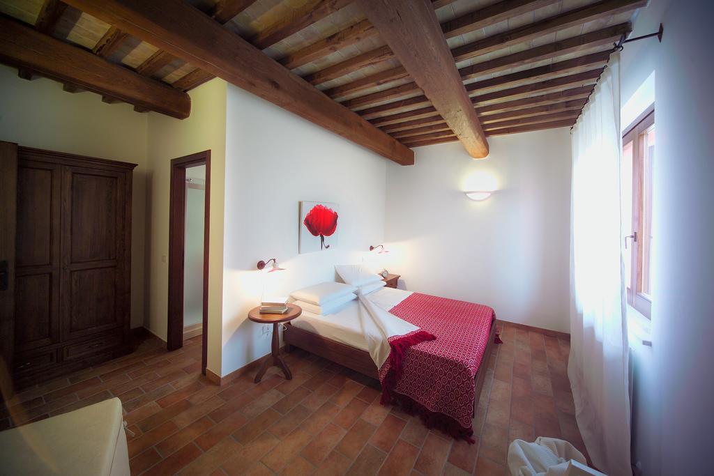 Agriturismo Casale Le Selvette Ripa Phòng bức ảnh