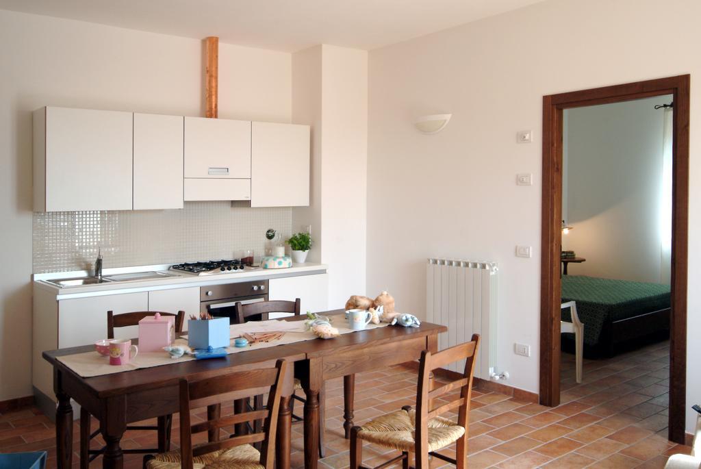 Agriturismo Casale Le Selvette Ripa Ngoại thất bức ảnh